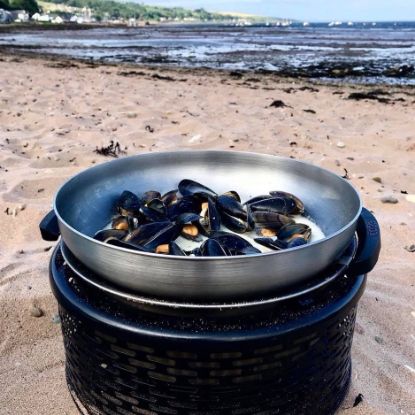 Mussels cooking on the Cobb PRO and Fry Dish at the beach